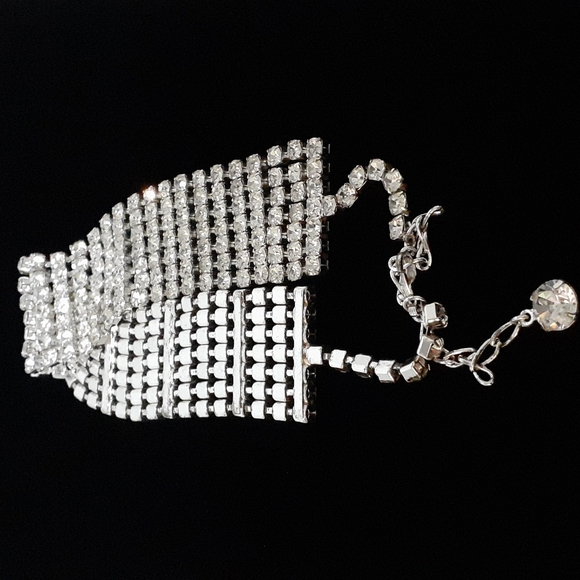 Ladies White Rhinestones Chocker - Picture 6 of 7